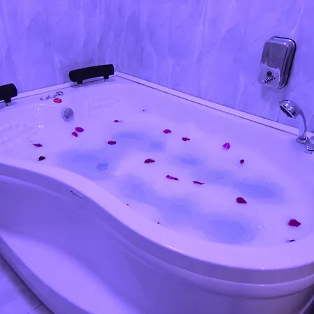 Artura Suite's 2*