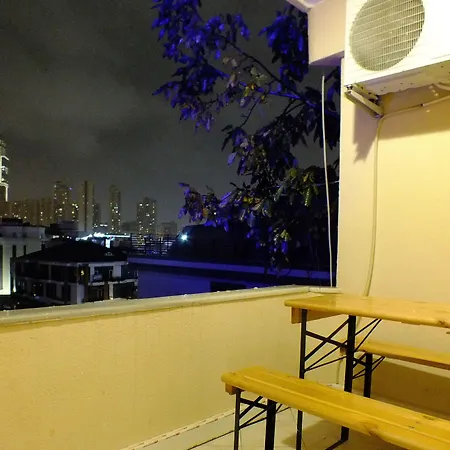 Artura Suite's Sarigazi