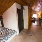 Artura Suite's Апарт-отель 2*