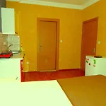 Artura Suite's Sarigazi