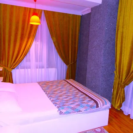 Aparthotel Artura Suite's Sarigazi
