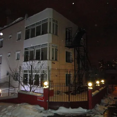 Artura Suite's 아파트호텔 Sarigazi